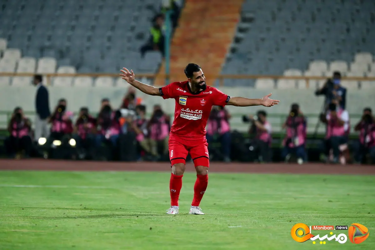 استقلالی‌ها به دنبال محرومیت سنگین مدافع جنجالی پرسپولیس!