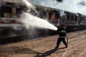 آتش‌سوزی قطار حومه‌ای هشتگرد - تهران/ جزئیات