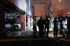 آتش سوزی مهیب ساختمان مسکونی در تهران/نجات ده‌ها نفر