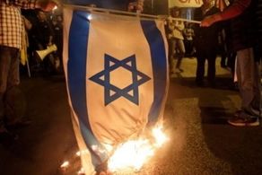  نماینده اردن پرچم اسرائیل را به آتش کشید!