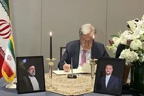 ادای احترام دبیرکل سازمان ملل متحد به رئیس جمهور و وزیر خارجه شهید ایران