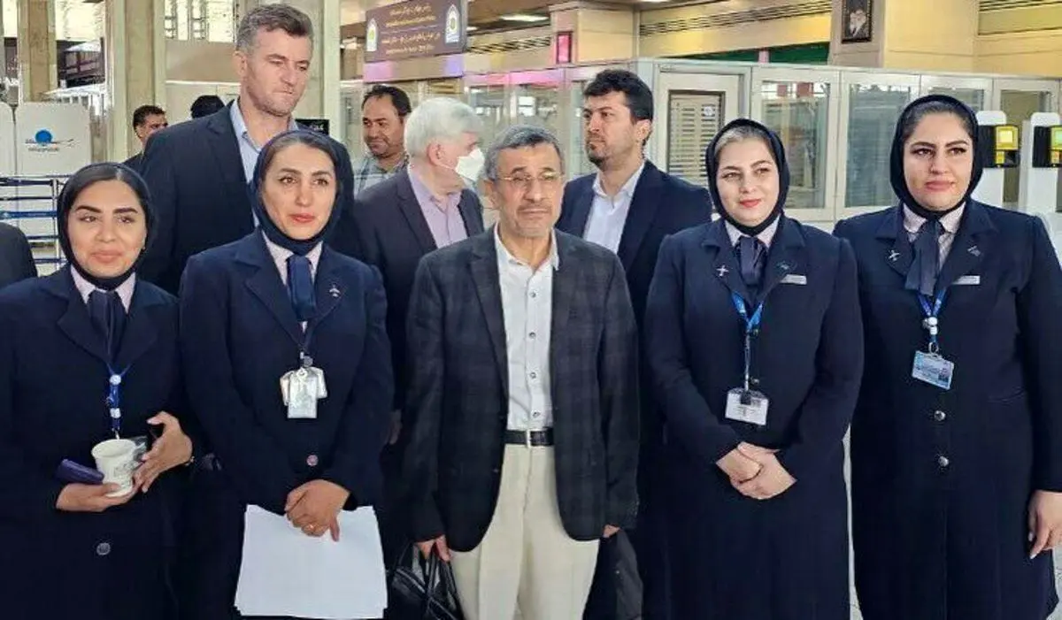 غوغای احمدی نژاد در فرودگاه را ببینید!/ تصاویر