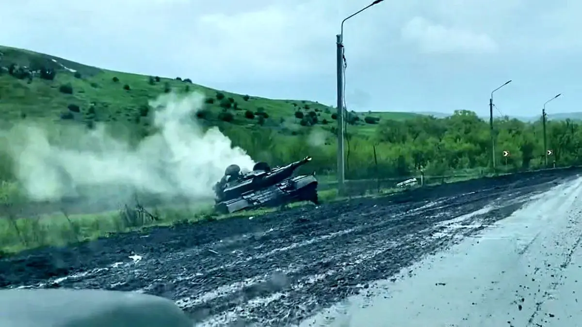 تصاویر وحشتناک از جاده مرگ در باخموت+ببینید 