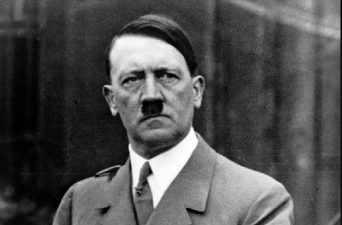 هیتلر همیشه از لو رفتن این عکس های خصوصی اش وحشت داشت/ تصاویر