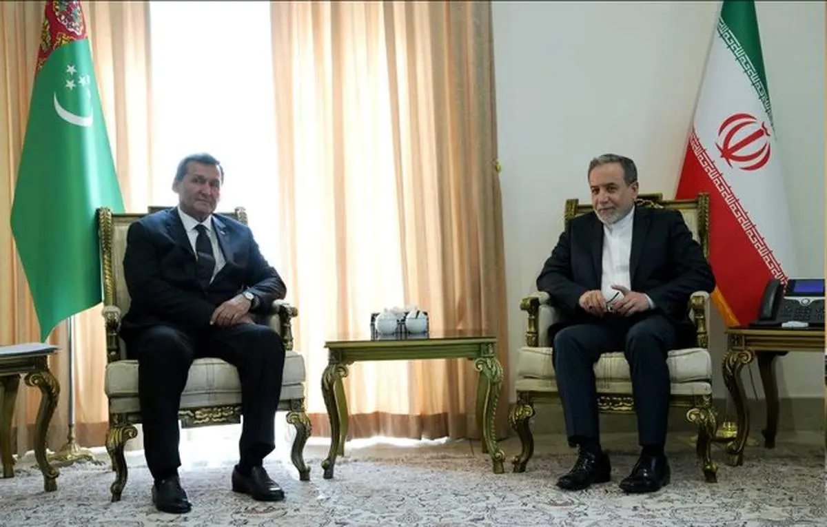 وزیر خارجه ترکمنستان با عراقچی دیدار کرد 