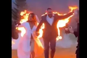 عروس و داماد خل و چل جلوی مهمانان خود را به آتش کشیدند!+عکس