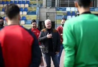 آقای گل پرسپولیس عزادار شد