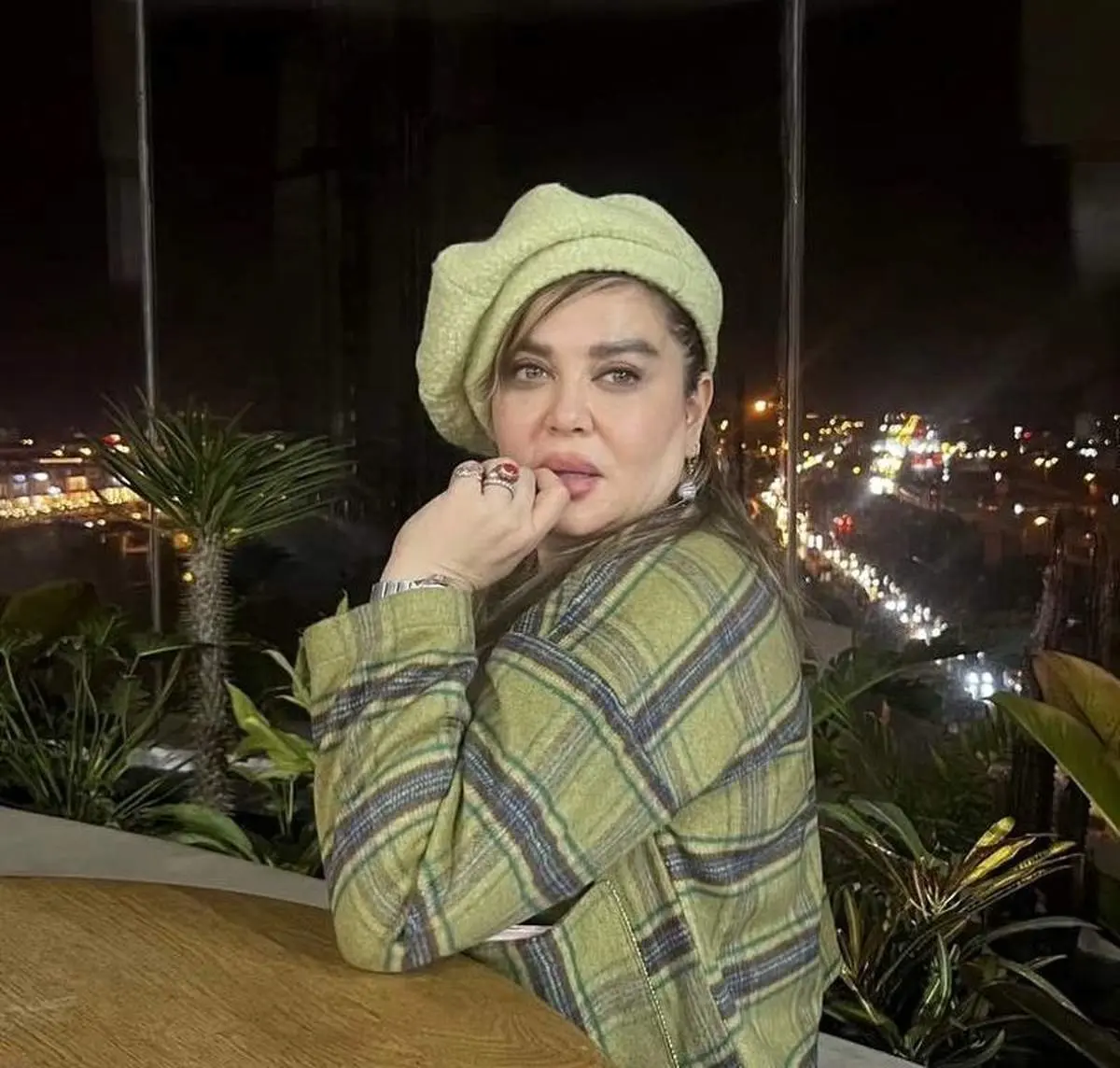 بهاره رهنما بالاخره با تیپ معمولی ظاهر شد/ عکس