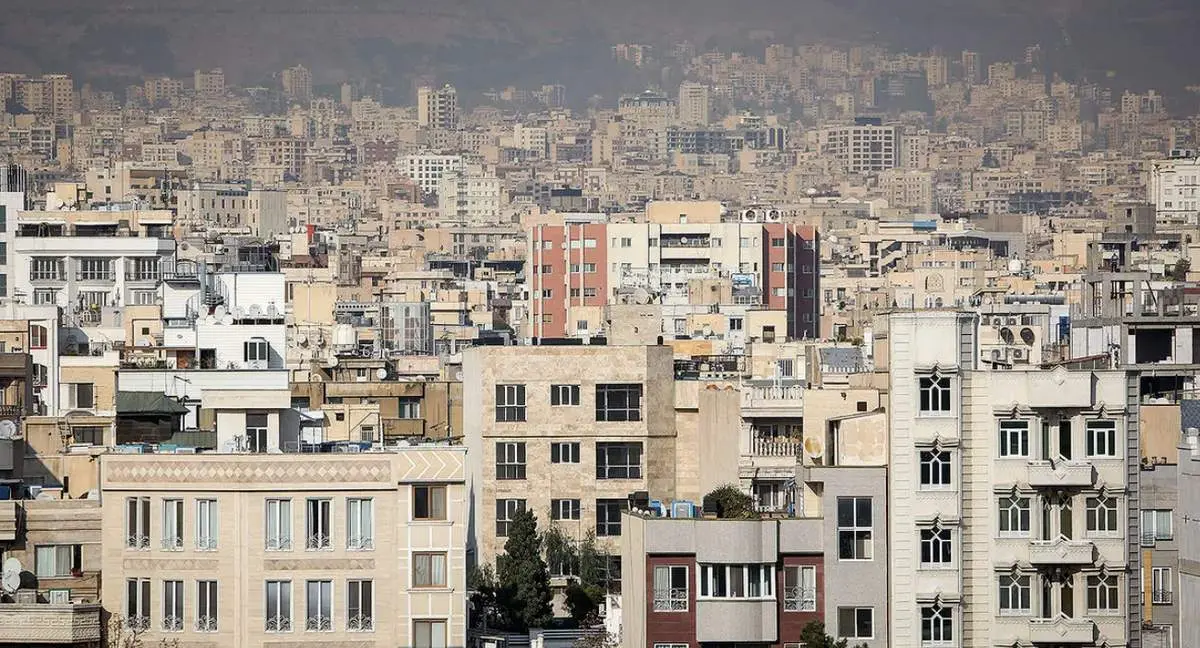 بازار مسکن تهران در آستانه تغییر؛ خریداران دست نگه داشته‌اند