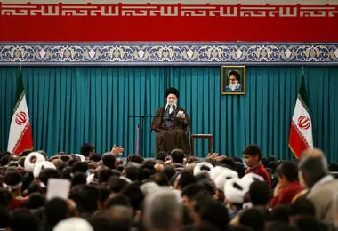 بیانیه شدیداللحن حوزه علمیه نجف علیه تهدیدات گستاخانه ترامپ نسبت به رهبر انقلاب