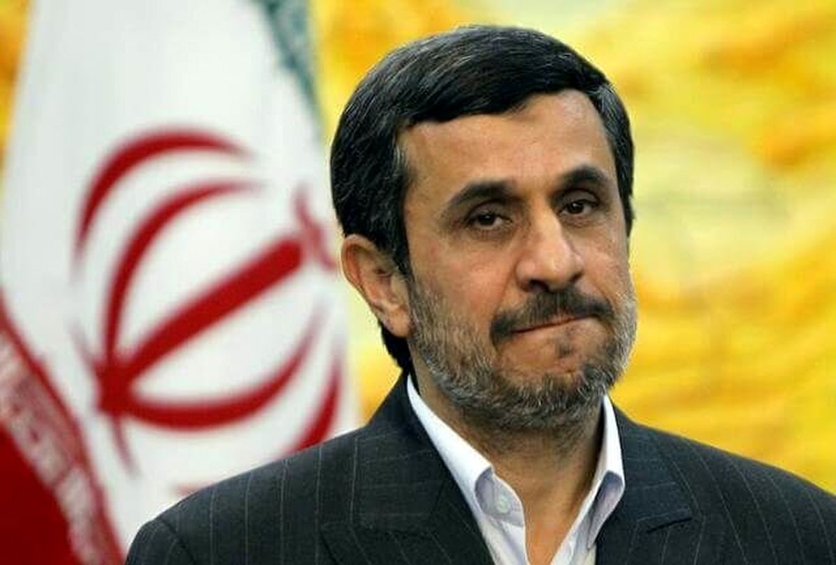 استوری احمدی نژاد درباره علت کبودی صورتش 