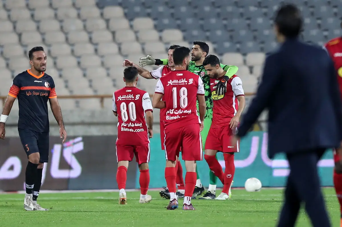 پرسپولیس بدون تلفات مقابل استقلال