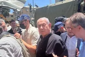 نتانیاهو از پناهگاه بیرون آمد + عکس 
