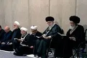 برگزاری مراسم بزرگداشت رئیس‌جمهور و همراهانش از سوی رهبر انقلاب