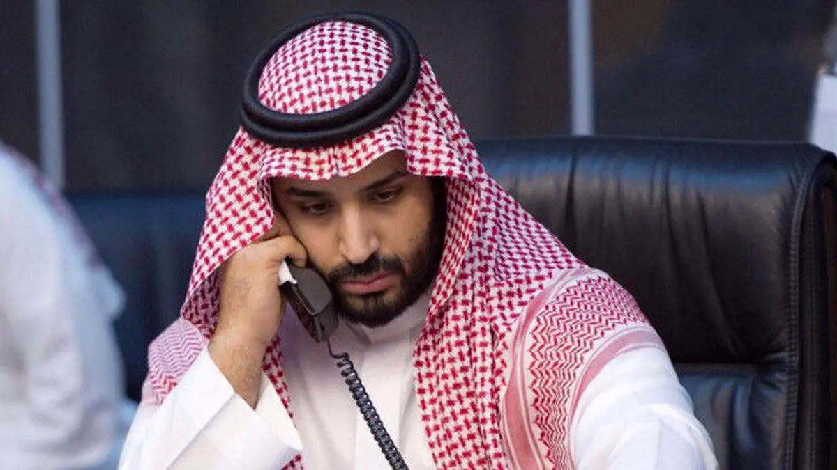 بن‌سلمان تلفن به دست شد+جزییات