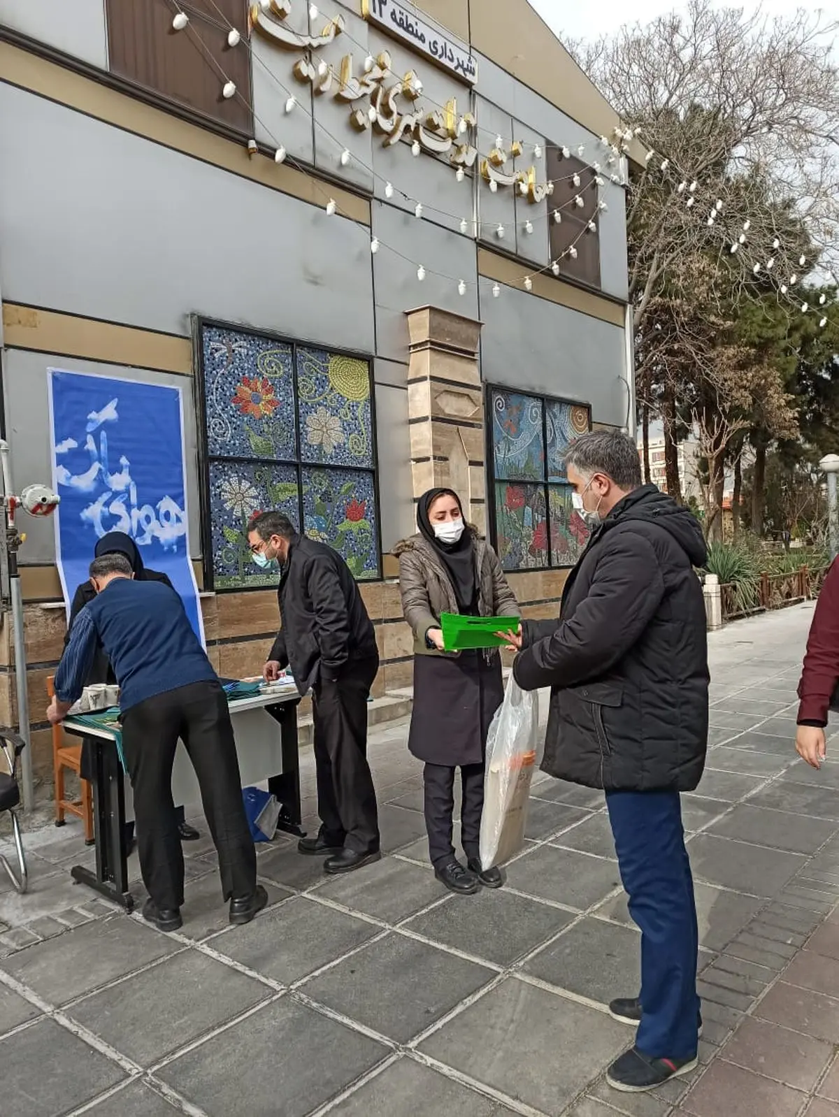 مشارکت شهرداری، دانش آموزان و فعالان محلات در راستای تحقق هوای پاک