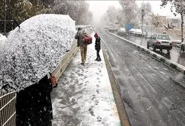 بارش برف در شمال غرب تهران