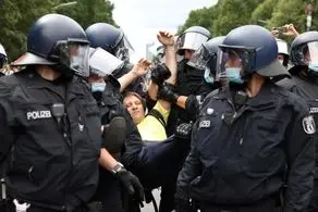 اعتراضات کرونایی در اروپا؛ بیش از 600 نفر بازداشت شدند!