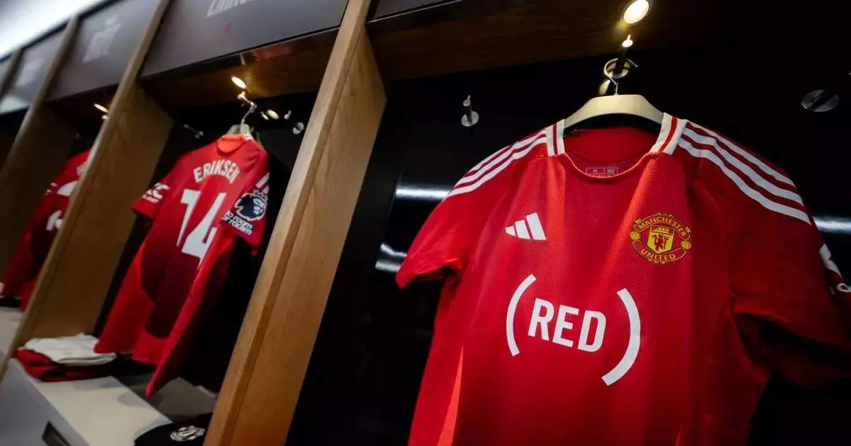 داستان درج عبارت «RED» روی پیراهن منچستریونایتد چه بود؟
